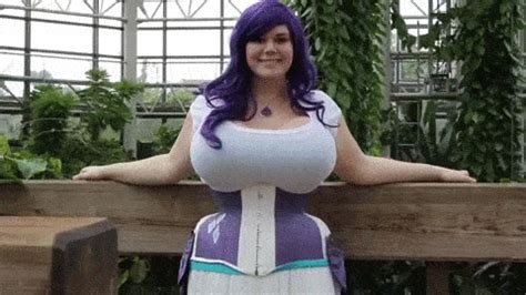 huge boobs bouncing gif|Relevance Huge Tits Bouncing Gifs